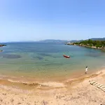Rainbow Bay Nature And * Özdere