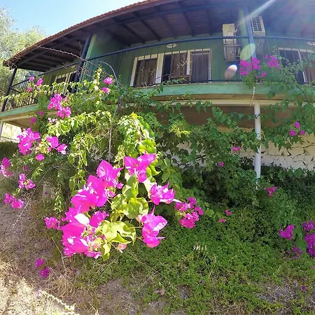Rainbow Bay Nature And Hotel Özdere