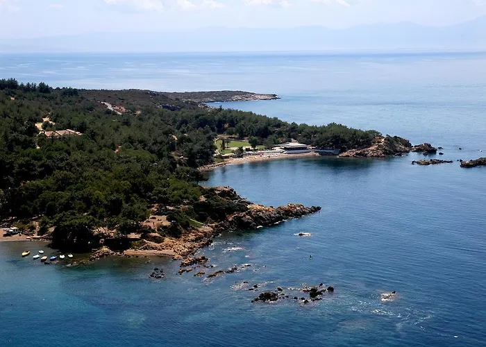 Rainbow Bay Nature And Hotel Özdere