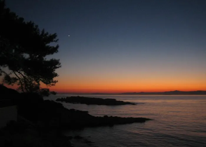 Rainbow Bay Nature And Hotell *