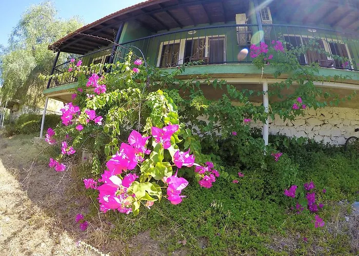 Rainbow Bay Nature And Hotel Özdere