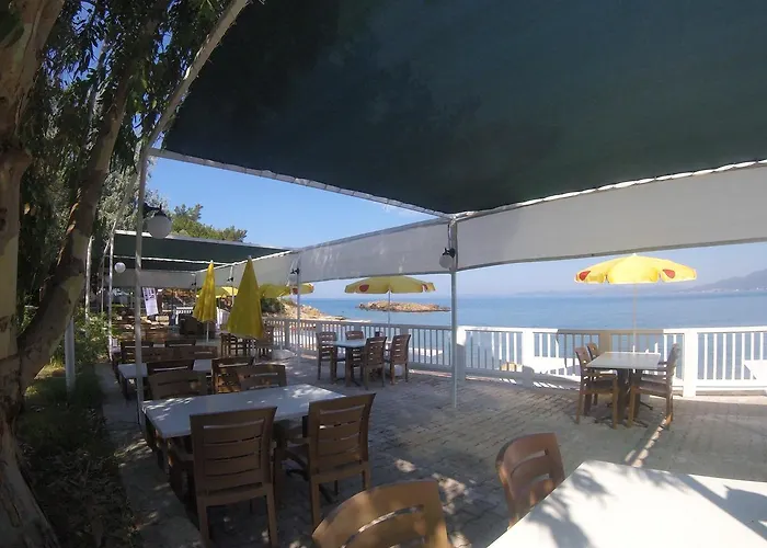 Rainbow Bay Nature And Hotell Özdere