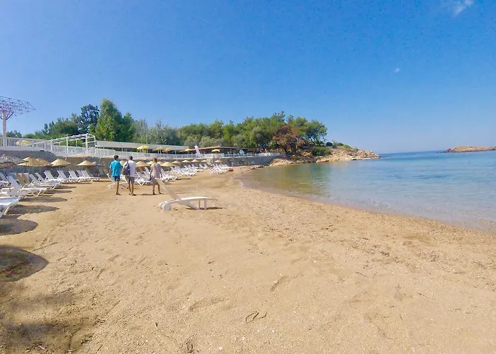 Rainbow Bay Nature And Hotell Özdere