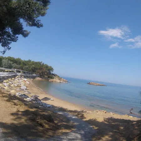 מלון Rainbow Bay אוזדרה