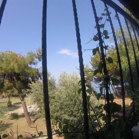 Rainbow Bay Nature And Hotel *