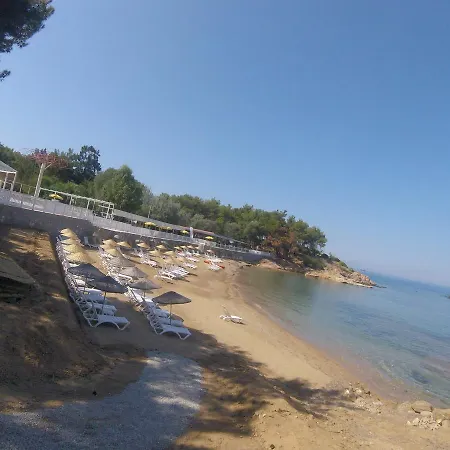 Rainbow Bay Nature And * Özdere